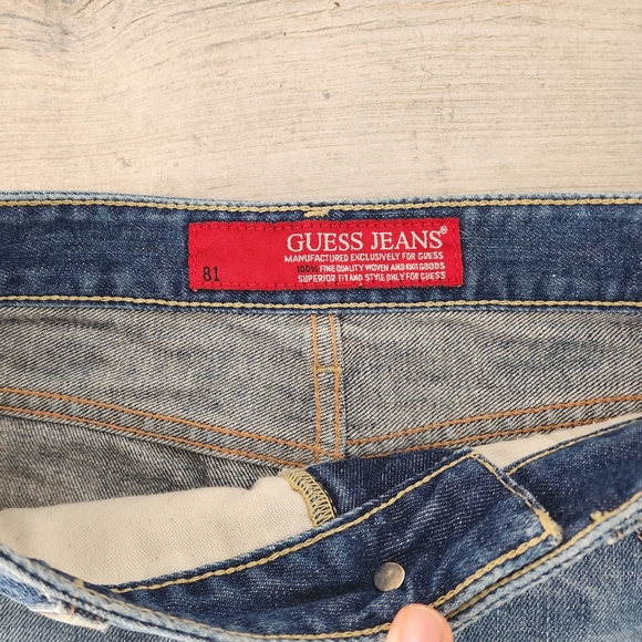 Guess Women's Blue Denim Casual LowRise Mini Skirt Frayed Hem - Picture 4 of 4